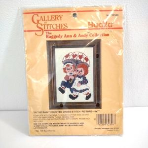 Bucilla Gallery of Stitches Raggedy Ann & Andy